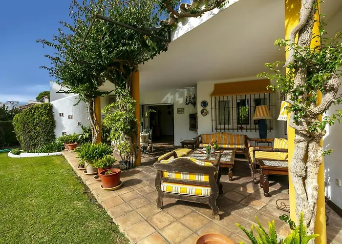 Villa Arin - Beachside Family Home